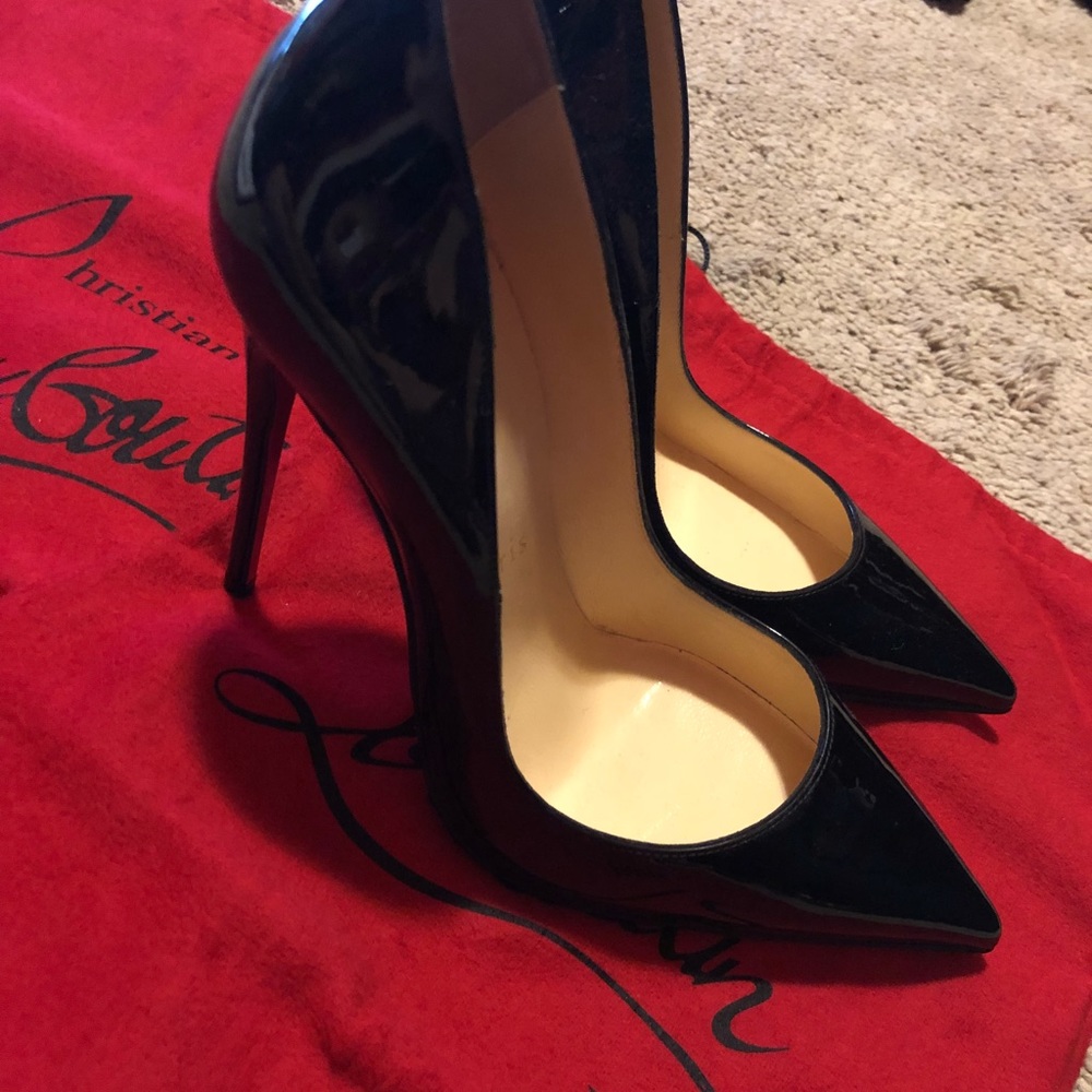 C. Loubs So Kate Size 5